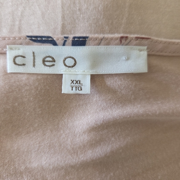 ⭐️Cleo Pink and White Blouse Size XXL - Picture 5 of 5